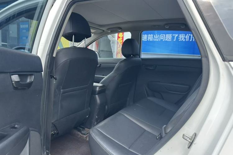 Used Kia KX3 2017 1.6L Automatic Aoya Version Interior 4