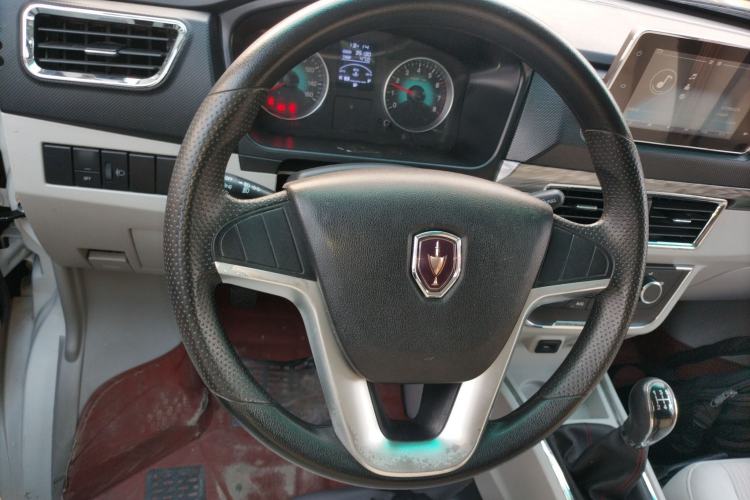 Used Jinbei New Hiace S 2023 1.5L Wealth Edition Van 2/5-Seater Air-Conditioned Model SWC15M