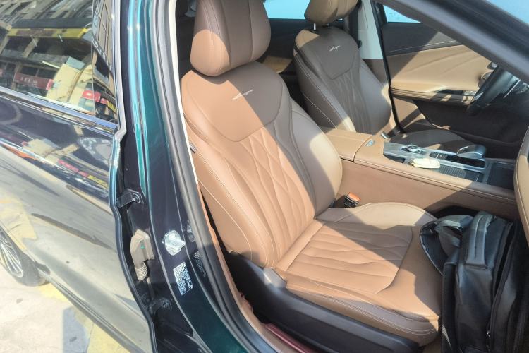 Used Chery Arrizo 8 2023 High-Performance Edition 2.0T DCT Powerfully Equipped
