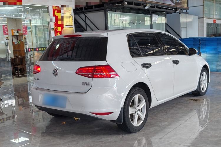 Used Volkswagen Golf 2016 180TSI Automatic Comfort Model
