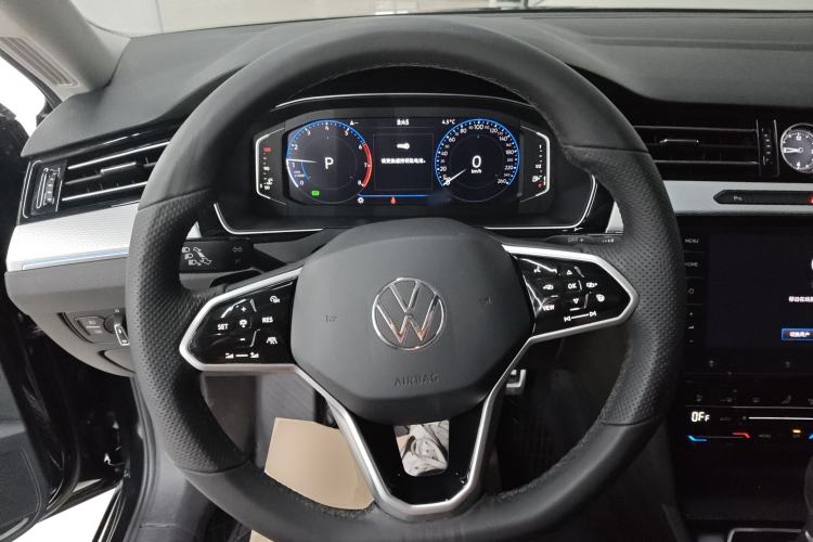 Used Volkswagen Magotan 2023 2 Million Units Commemorative Edition 330TSI DSG Luxury Version