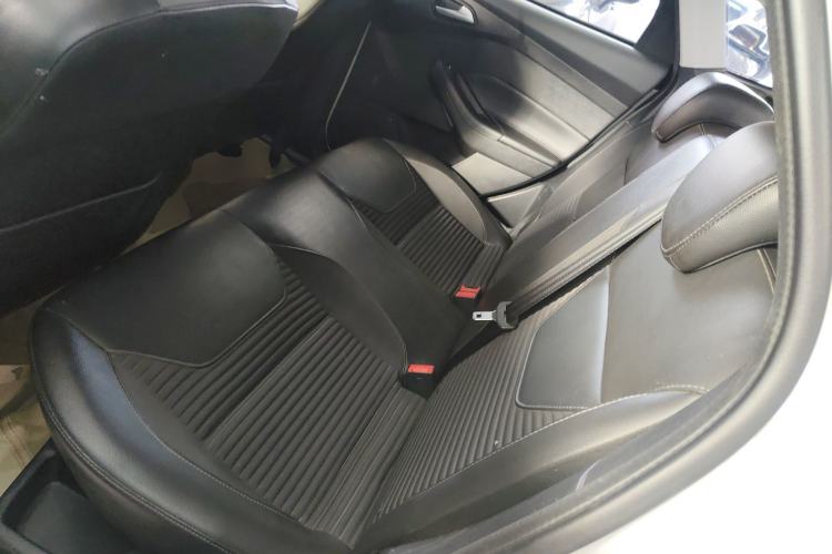 Used Ford Focus 2018 Hatchback Classic 1.6L Automatic Trendy SmartDrive Edition