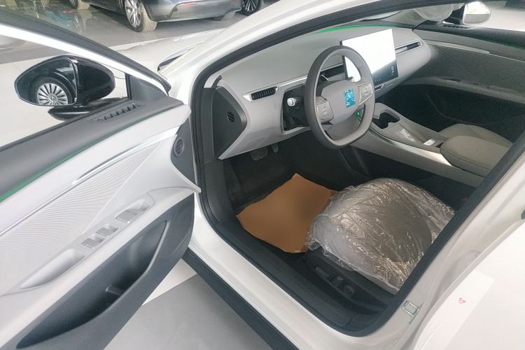 Used XPeng MONA M03 2025 502 Long-Range Max Driver Seat