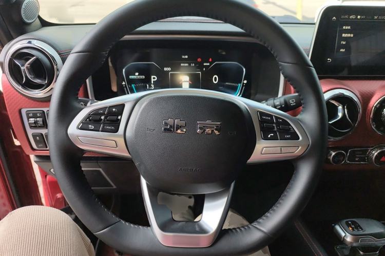 Used BAIC Off-Road BJ40 2020 2.0T Automatic Four-Wheel Drive Urban Hunter Edition Chivalrous Type Steering Wheel