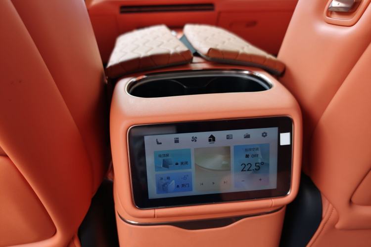 Used Lynk & Co 900 2025 1.5T Ultra Interior 7