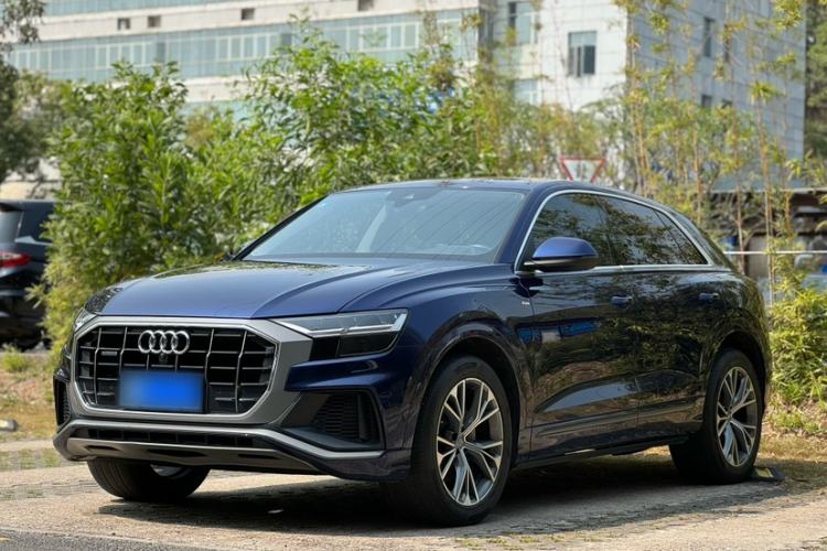 Used Audi Q8 2019 55 TFSI Luxury Dynamic Model