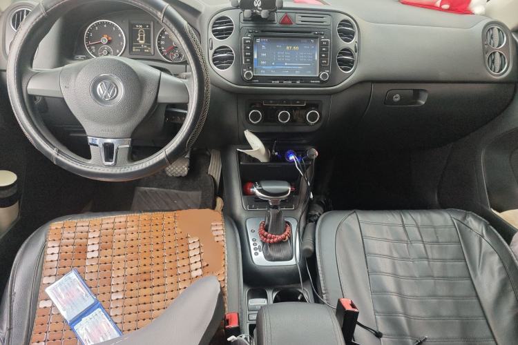 Used Volkswagen Tiguan 2012 1.8TSI Automatic Two-Wheel Drive Urban Edition Center Console