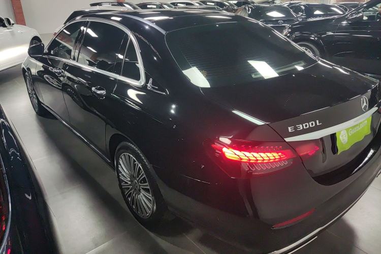 Used Mercedes-Benz E-Class 2022 Second Facelift E 300 L Luxury Edition

