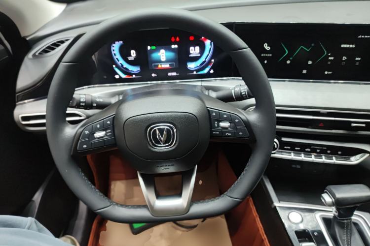 Used CHANGAN Eado 2021 PLUS Blue Whale NE 1.4T GDI DCT Prestige Model
