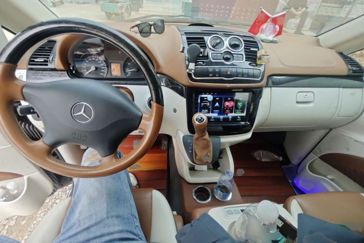 Used Mercedes-Benz Vito  Center Console