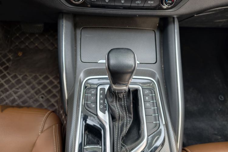 Used SAIC MAXUS D90 2019 2.0T Automatic 4x4 Sirius China V Standard