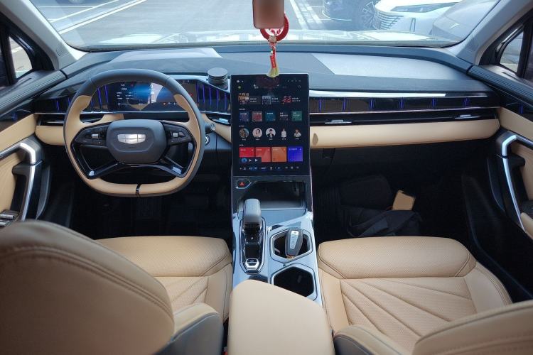 Used Geely Auto FX11 2023 1.5TD DCT Prestige Edition Center Console