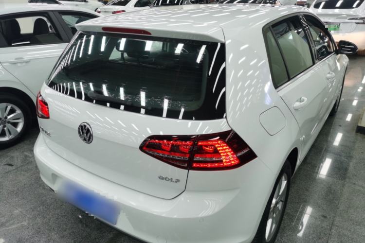 Used Volkswagen Golf 2017 1.6L Automatic Comfort Million-Vehicle Anniversary Edition