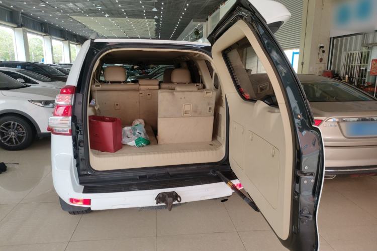 Used Toyota Prado 2016 2700 TX 7-Seater Middle East Version Trunk