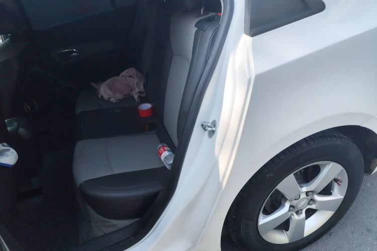 Used Chevrolet Cruze 2013 1.6L SE MT Left Rear Seat