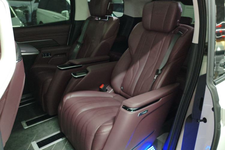 Used Buick Century 2023 2.0T Seven-Seater Yinshi Edition