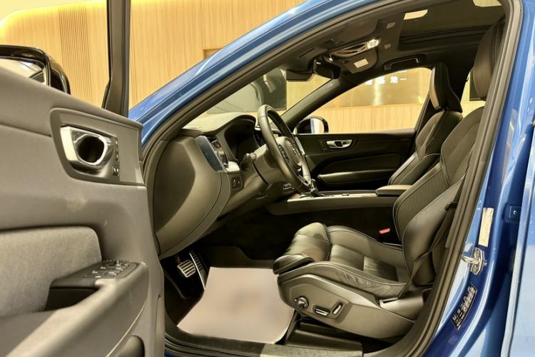 Used Volvo XC60 2021 T5 4x4 Smart & Advanced Sport Edition