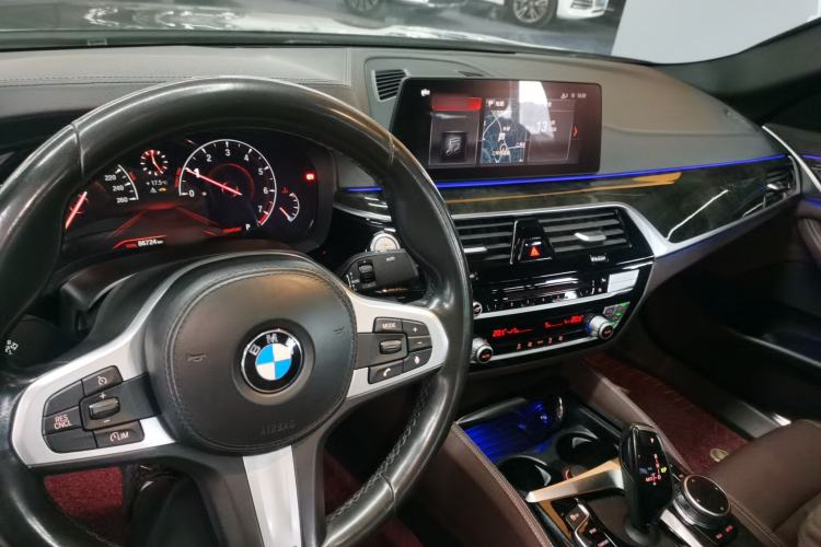 Used BMW 5 Series 2019 525Li M Sport Package
