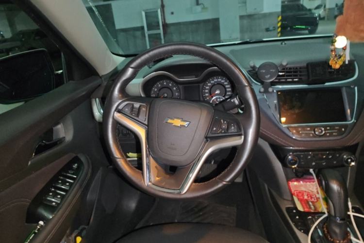 Used Chevrolet Malibu 2016 2.0L Automatic Luxury Edition Steering Wheel