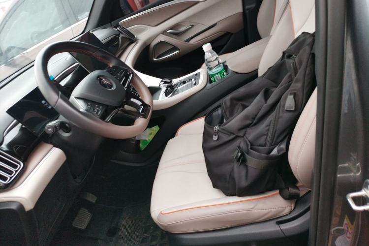 Used BYD Song Pro New Energy 2023 Champion Edition DM-i 71KM Navigation Model Left Front Seat