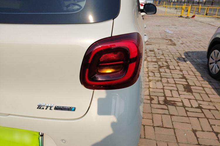 Used Wuling Hongguang MINIEV 2025 Four-Door Version Advanced Edition
