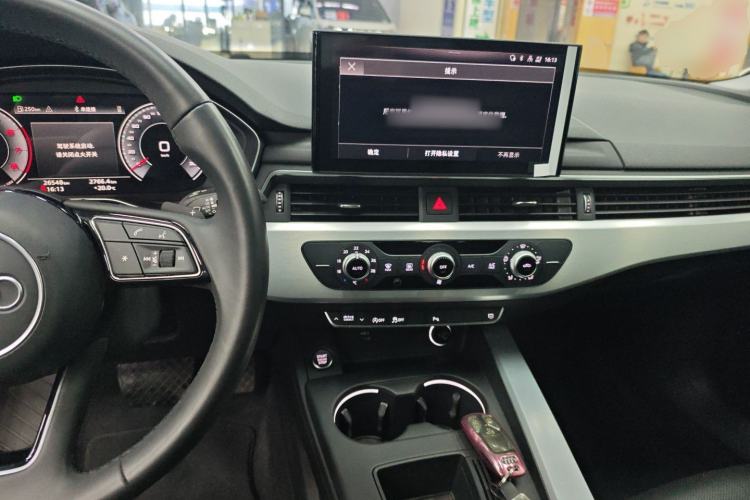 Used Audi A4L 2022 40 TFSI Fashion Dynamic Model
