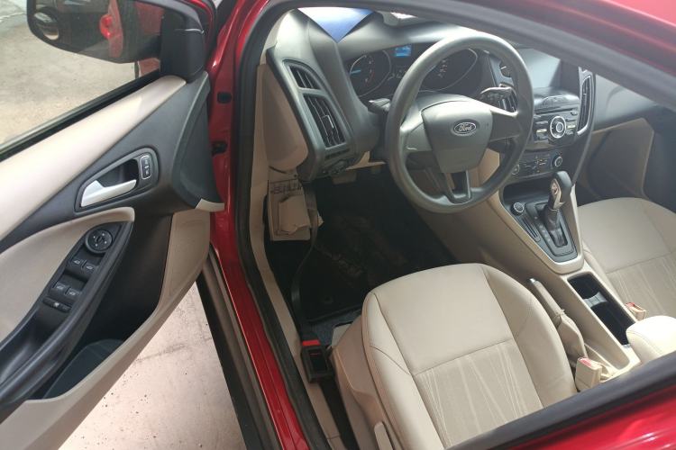 Used Ford Focus 2017 Sedan 1.6L Automatic Comfort Plus SmartDrive Edition