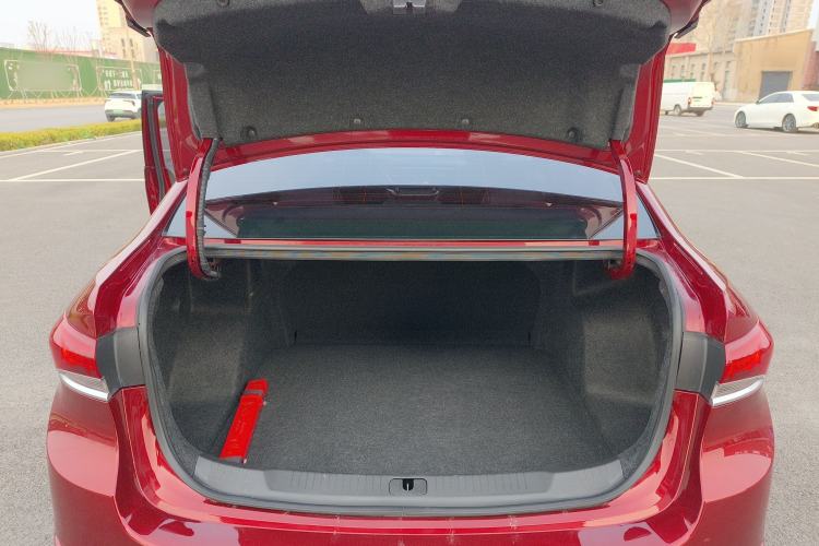 Used Buick GT 2021 Revised Version Flagship 1.5L Automatic Entry-Level Trim Trunk