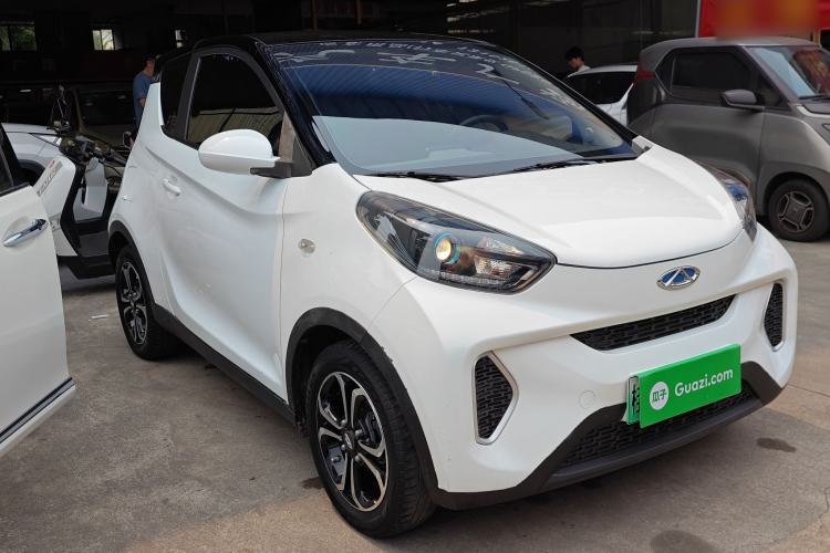 Used Chery QQ Little Ant 2019 4-Seater Smart Edition 35 kWh Front Right 45 Deg