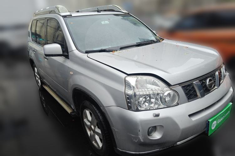 Used Nissan X-Trail 2010 2.5L CVT Flagship Edition 4WD Front Right 45 Deg