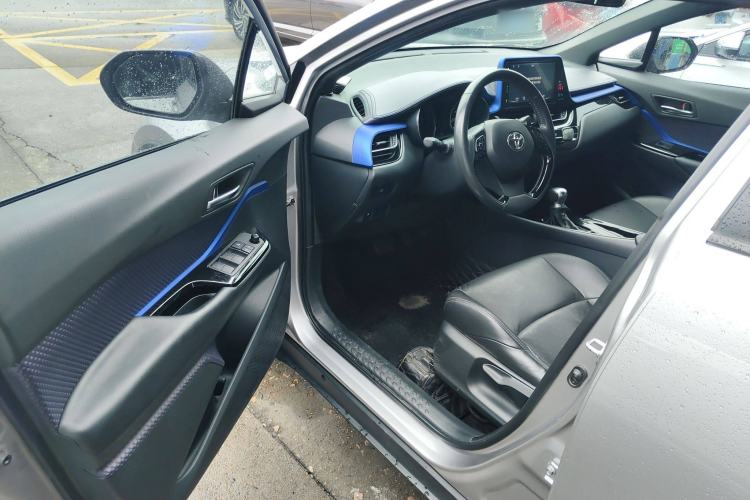 Used Toyota IZOA 2020 2.0L Yichi Version