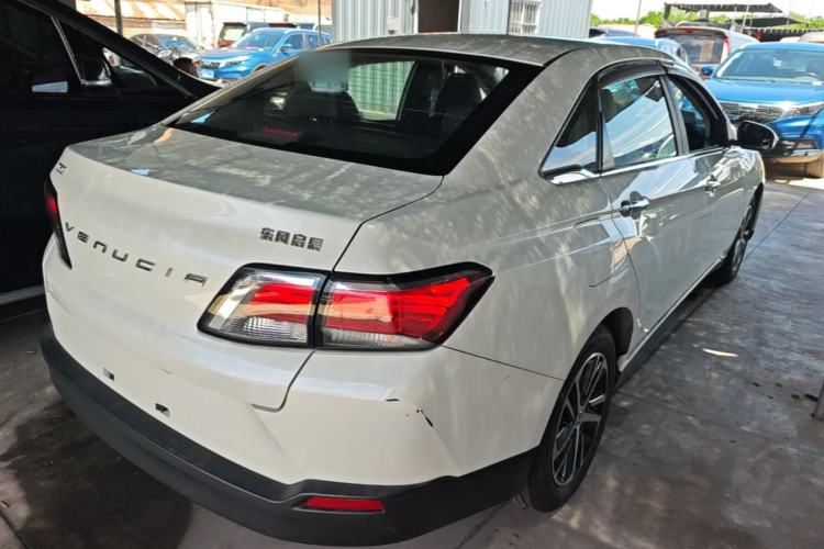 Used Venucia D60 2018 1.6L Manual Smart Connect Elite Edition
