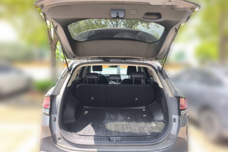 Used Kia Sportage (Chinese Domestic Model) 2023 2.0T Two-Wheel-Drive Prestige Edition
