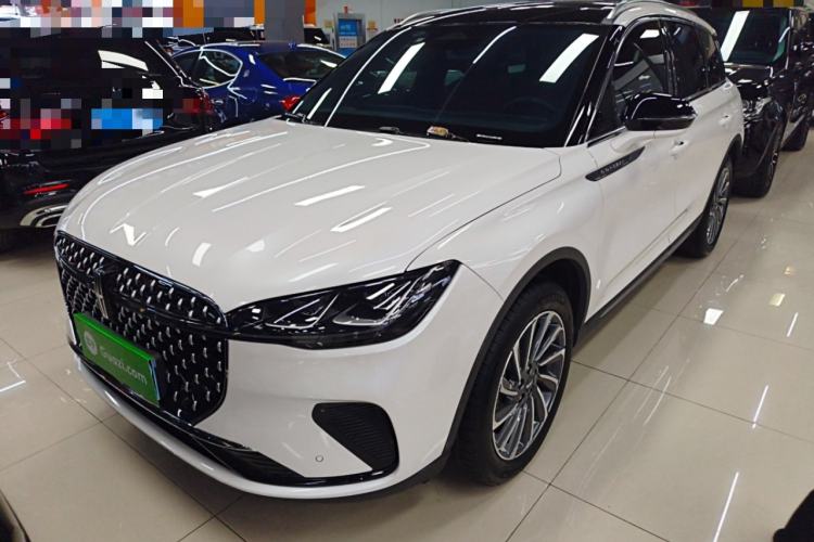 Used Lincoln Corsair 2023 2.0T Two-Wheel-Drive Luxury Edition