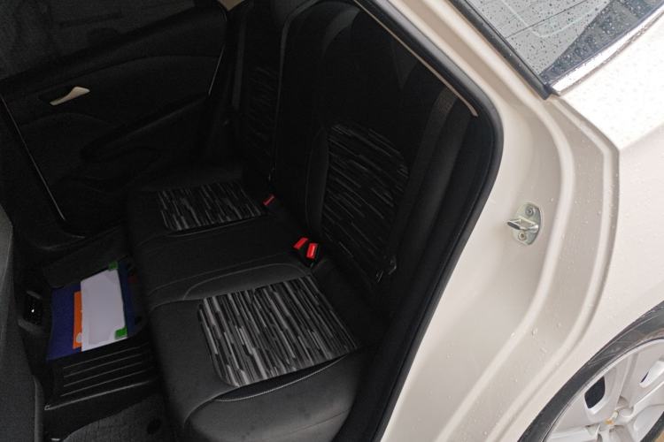 Used Chevrolet Monza 2019 320T Manual Xinxin Edition China VI Left Rear Seat