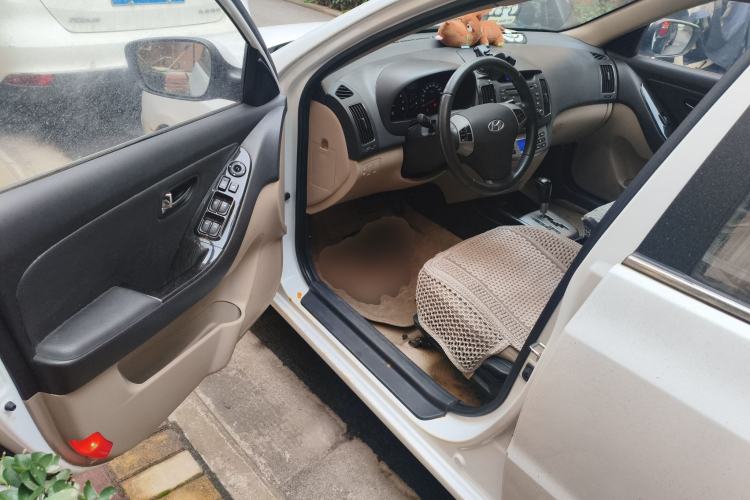 Used Hyundai Celesta 2011 1.6L Automatic Luxury Version
