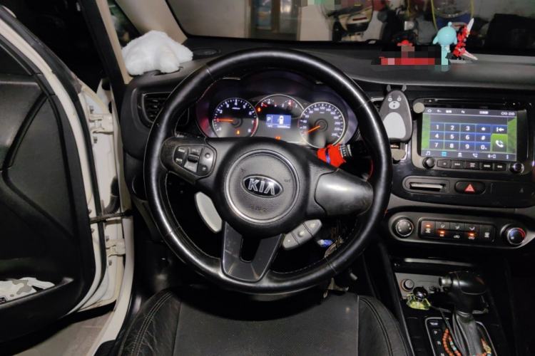 Used Kia Carens 2013 2.0L 5-Seater Automatic Comfort Version China IV Standard
