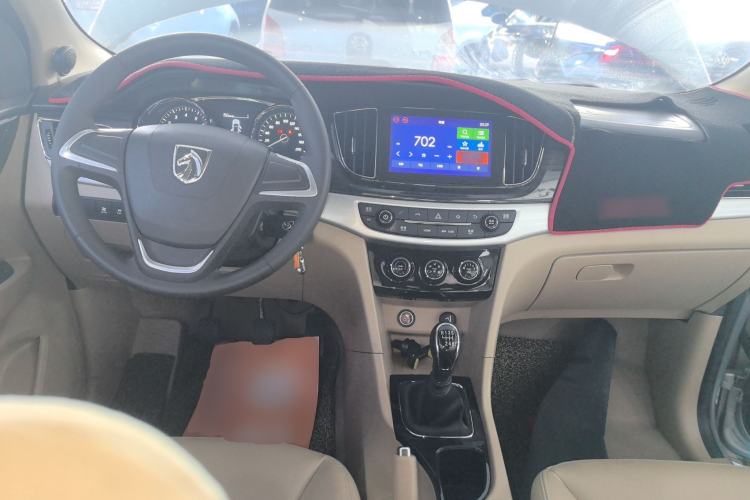 Used Baojun 730 2016 1.5T Manual Comfort Version 7 Seats
