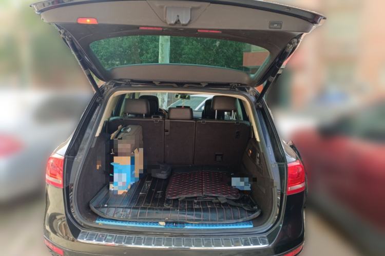 Used Volkswagen Touareg 2011 3.0 TSI Luxury Edition Trunk