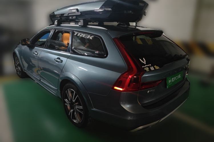Used Volvo V90 2020 Facelifted Cross Country T5 AWD Zhiyuan Edition