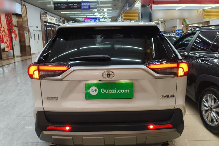 Used Toyota RAV4 2024 2.0L CVT Two-Wheel Drive Fashion Plus Edition Rear