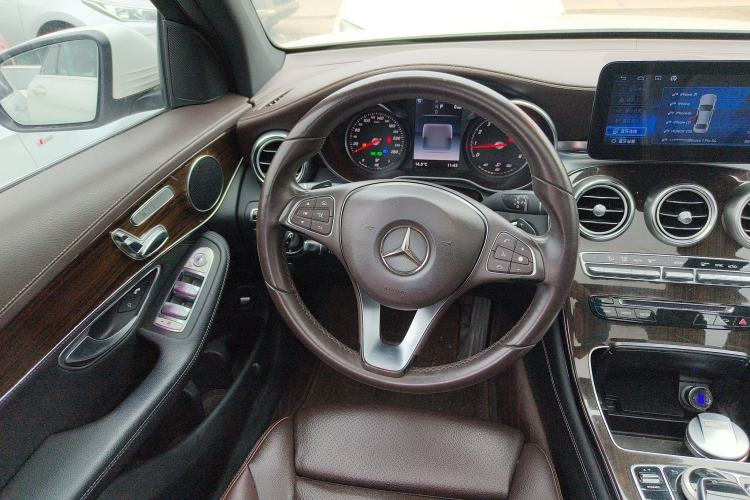 Used Mercedes-Benz GLC 2016 GLC 260 4MATIC Luxury Model