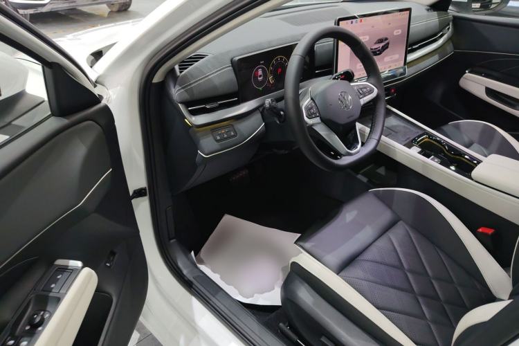 Used Volkswagen Sagitar 2026 Model L 300TSI DSG Luxury Version