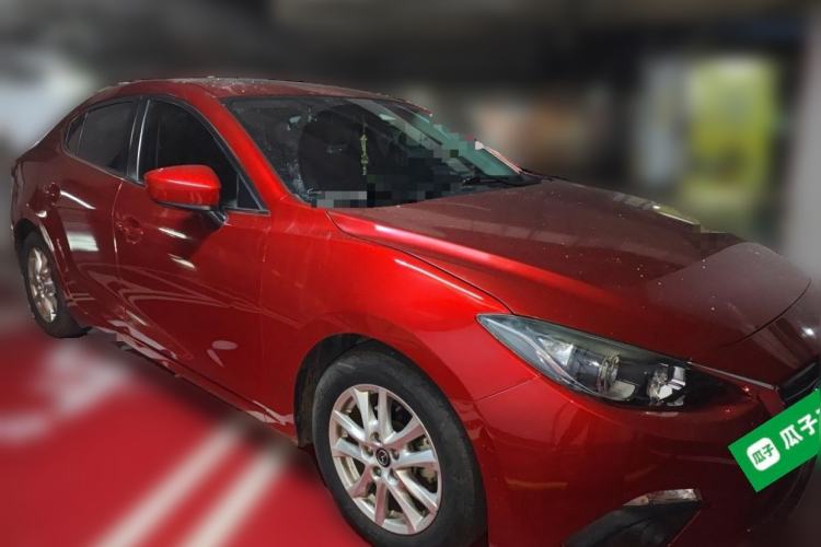 Used Mazda 3 Axela 2014 Sedan 1.5L Automatic Luxury Model
