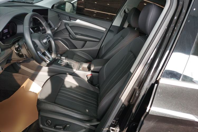 Used Audi Q5L 2022 40T Fashionable and Elegant Model