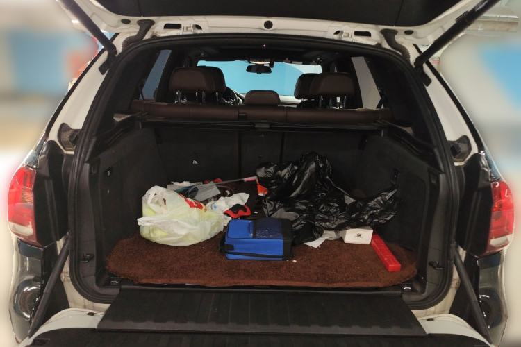 Used BMW X5 2018 xDrive35i M Sport Edition Trunk