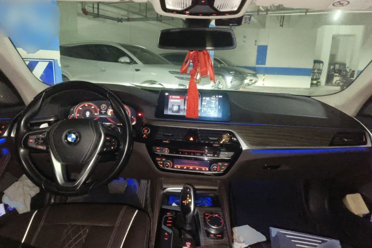 Used BMW 5 Series 2018 Facelifted 530Li Luxury Edition Premium Package