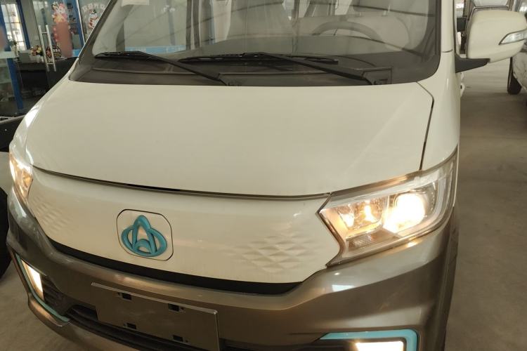 Used CHANGAN KUAYUE Xing V7 EV 2025 Model, 316km Luxury Version, 6-seater, Double Doors, 50.38kWh Front