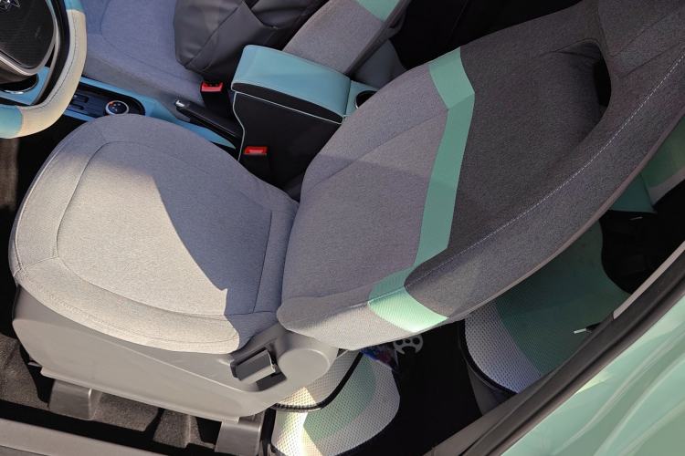 Used Wuling Hongguang MINIEV 2021 Macaron Premium Model – Lithium-NMC Left Front Seat