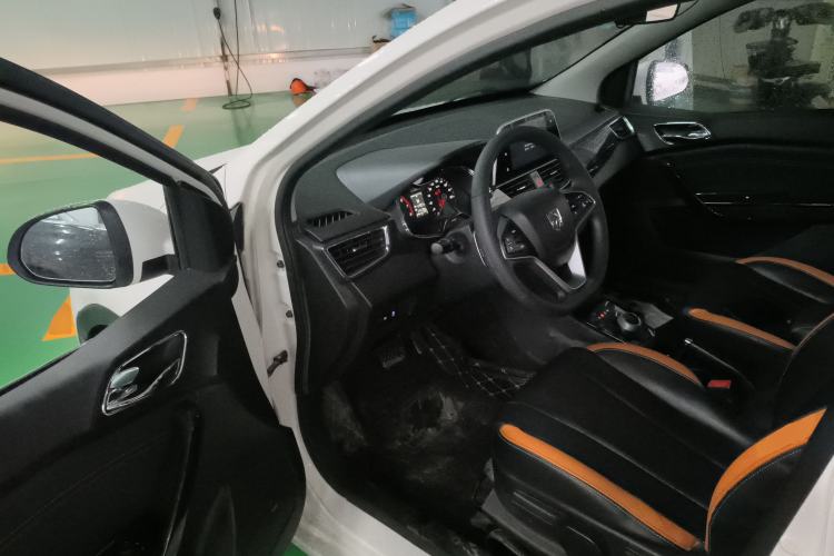 Used Baojun 310 2017 1.5L Automatic Luxury Model Driver Seat